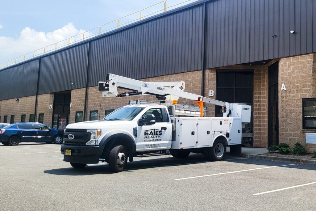 Gates Realty-9-Gates Realty Truck